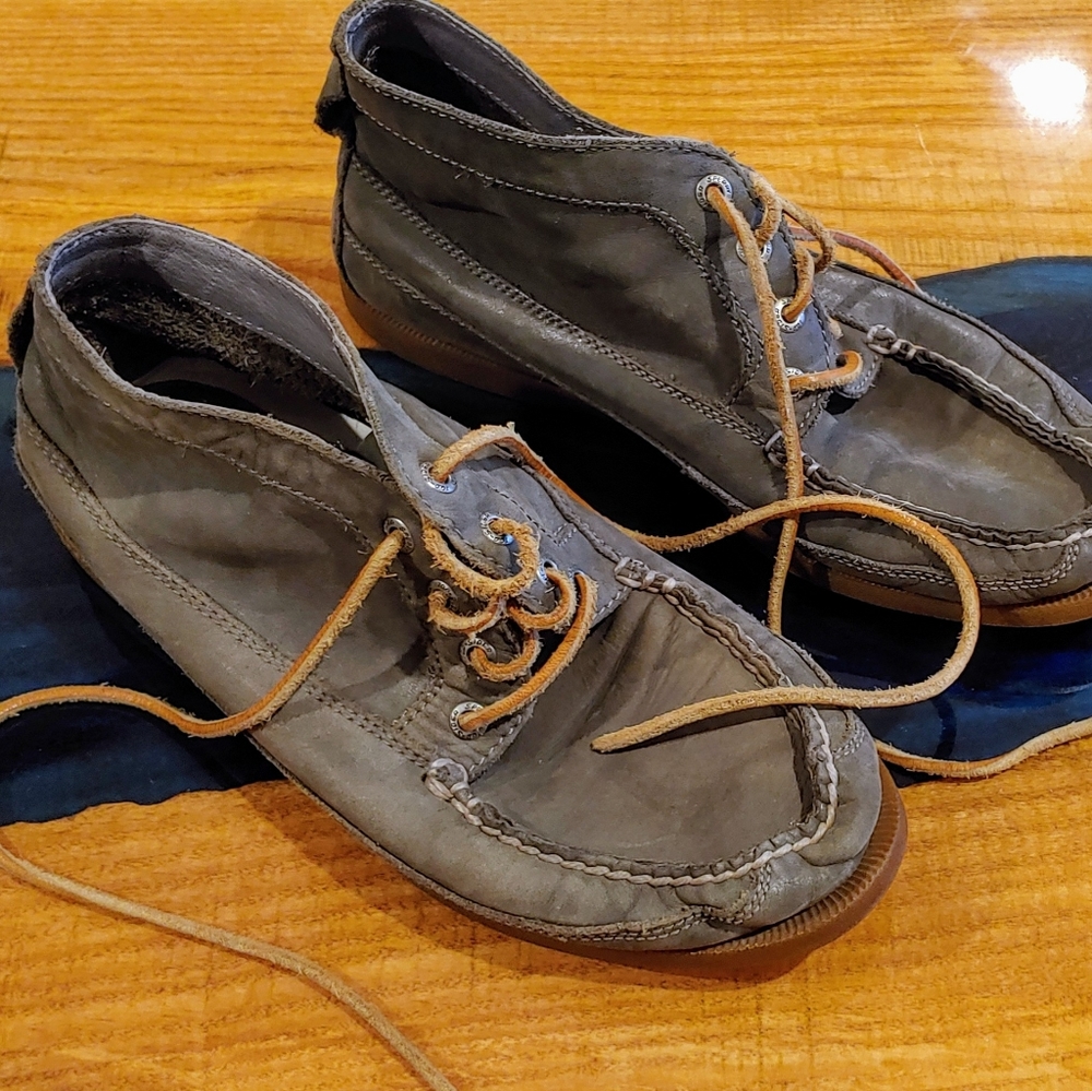 Grey/Deep Green leather Shoes